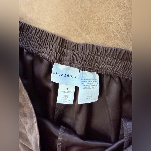 Alfred Dunner Womens Faux Suede Pull-On Straight Leg Pants Sz 14 - Picture 6 of 7